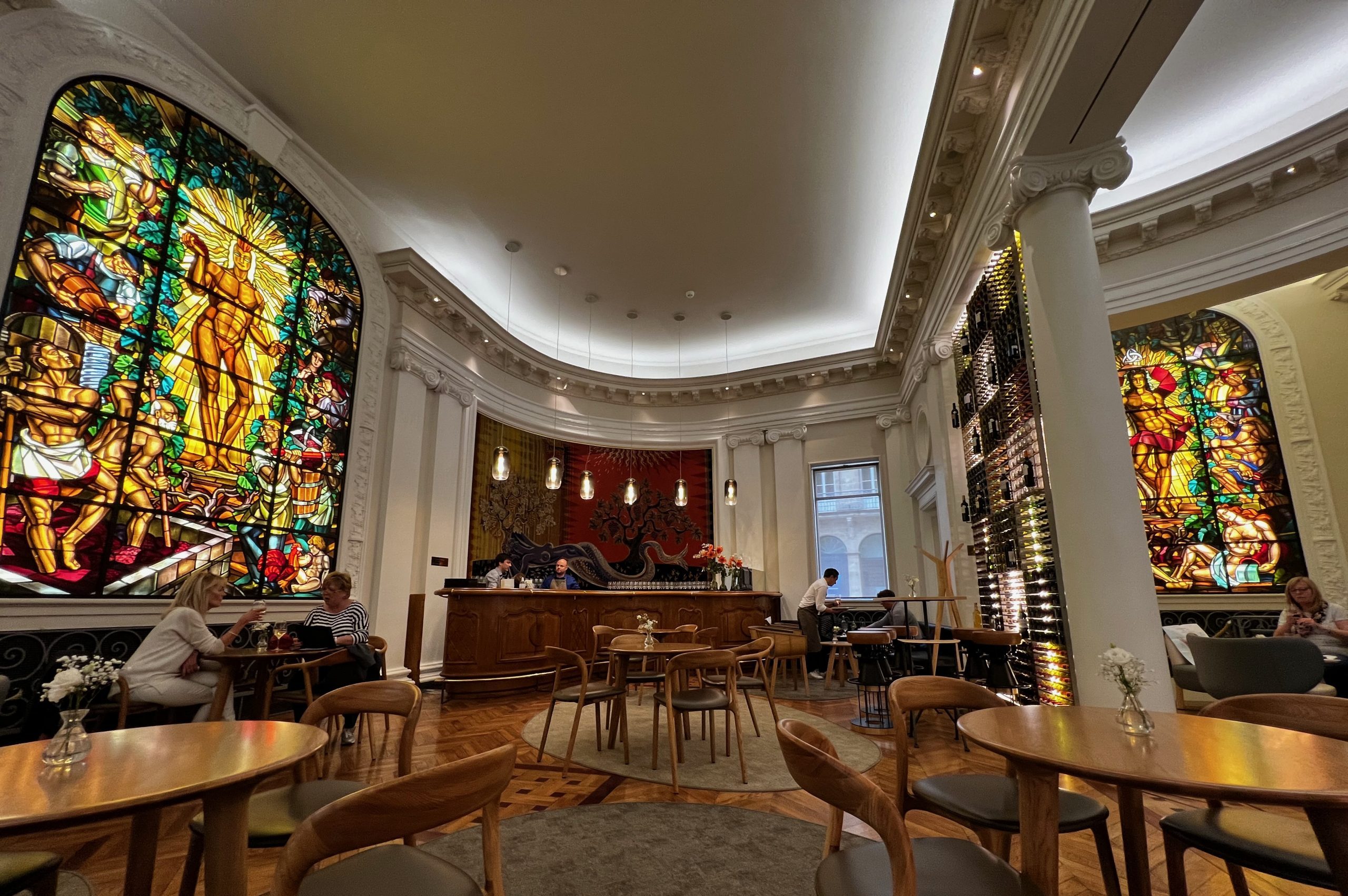 The Best Bars in Bordeaux, France